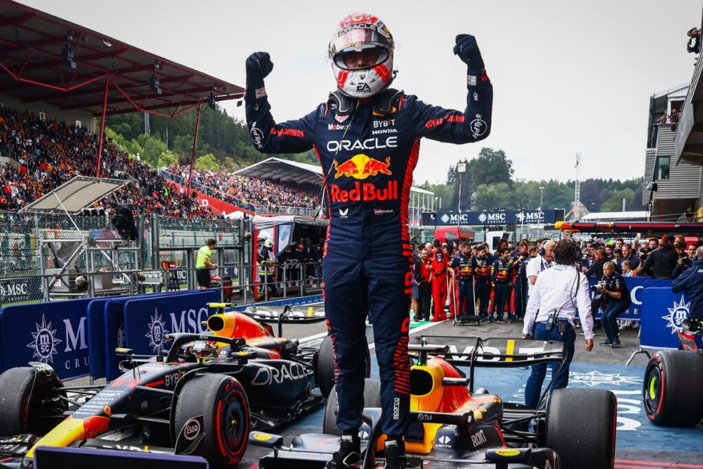 formula 1 japonya grand prixsinde max verstappen pole pozisyonunu kazanarak pist rekoru kirdi 2YcmANnn