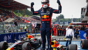 formula 1 japonya grand prixsinde max verstappen pole pozisyonunu kazanarak pist rekoru kirdi 2YcmANnn
