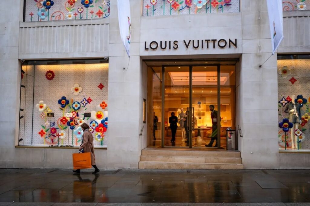 fransiz moda devi lvmh trumpin koydugu vergiler nedeniyle yuzde 2lik gelir kaybi yasadi hermesin yNGgkwIz