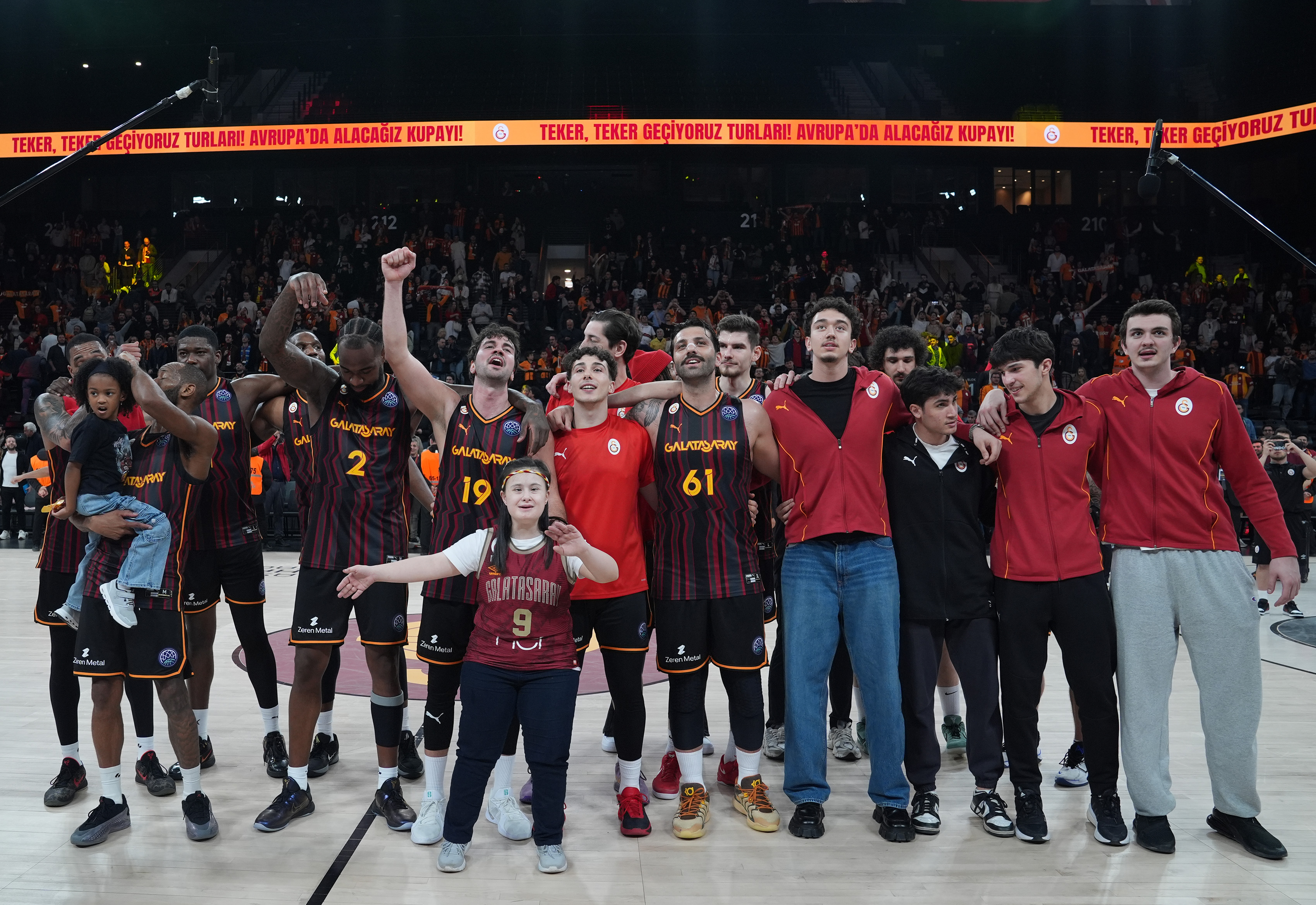galatasaray sampiyonlar liginde adini final foura yazdirdi 2 G2gHm21a