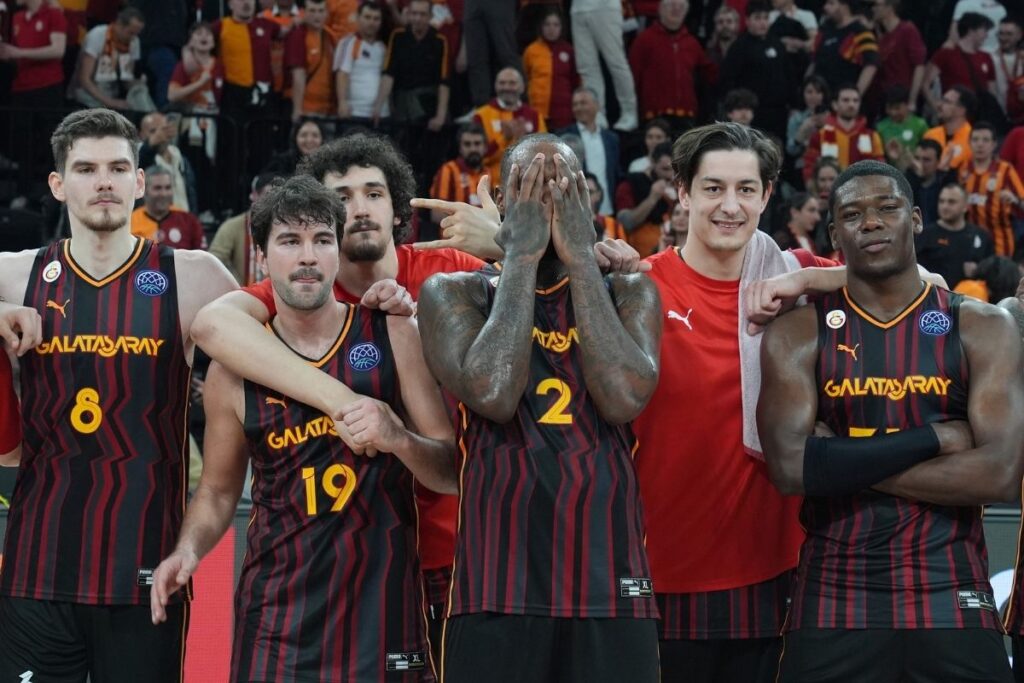 galatasaray sampiyonlar liginde adini final foura yazdirdi zYeljvql