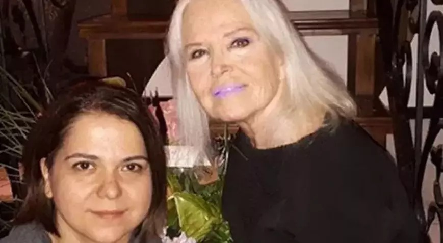 gonul yazar kizi yasemin ile arasindaki gerilimi acikladi 1 UYB7ZFFf