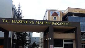 hazine ve maliye bakanligi mehmet simsekin uluslararasi yatirimcilarla gerceklestirdigi toplantiya 4 bin 500 yatirimcinin uzzL8DK2
