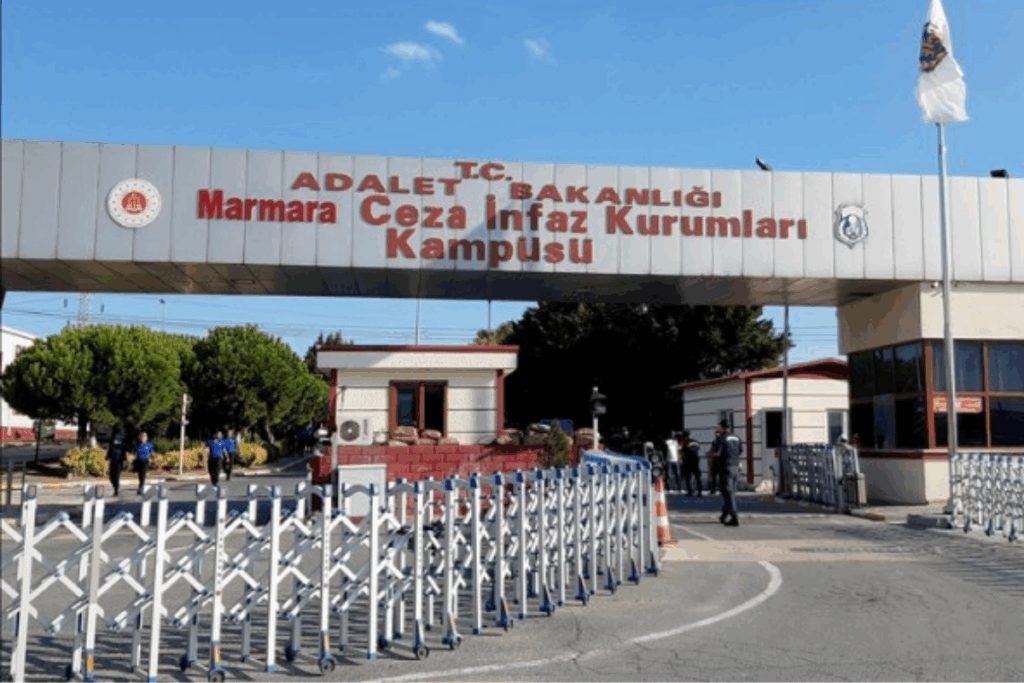 ibb sorusturmasi tutuklulari farkli cezaevlerine naklediliyor eke5jFFV