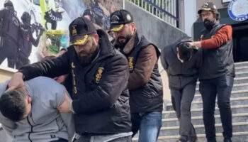 is insanina tehdit kursunlarinin ardindan villa komsusu cikti OsPBF5ZU