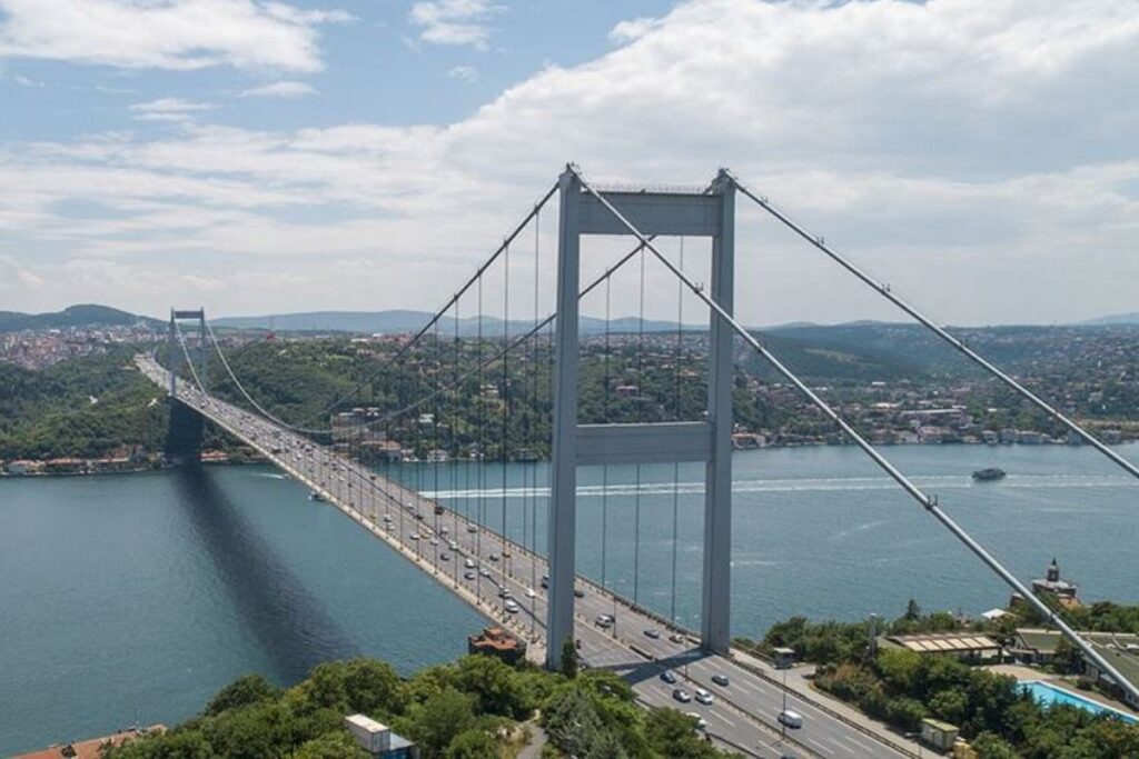 iskenderundan romanyaya giden yuk gemisinde ariza istanbul bogazinda gemi trafigi askiya alindi mtw1xkFB