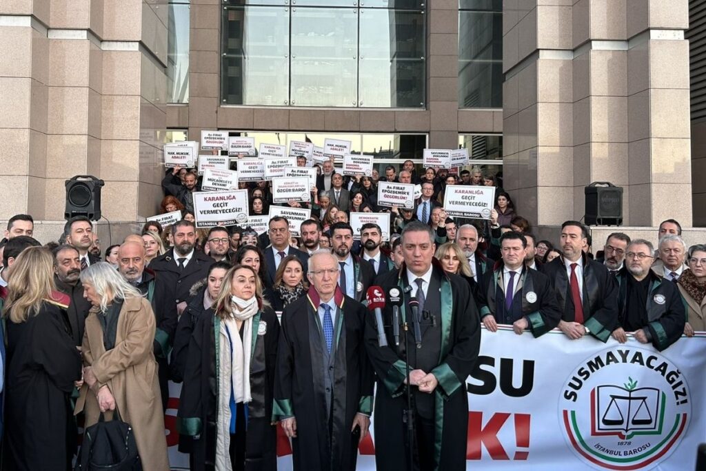istanbul barosunun baskan ve yoneticilerinin gorevine son verildi rxxUQR3G