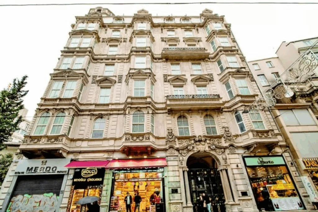 istanbulda cok sayida otel isleten gevrekli turizm ve tarihi rumeli han turizm sirketleri icin FHmrCO8i