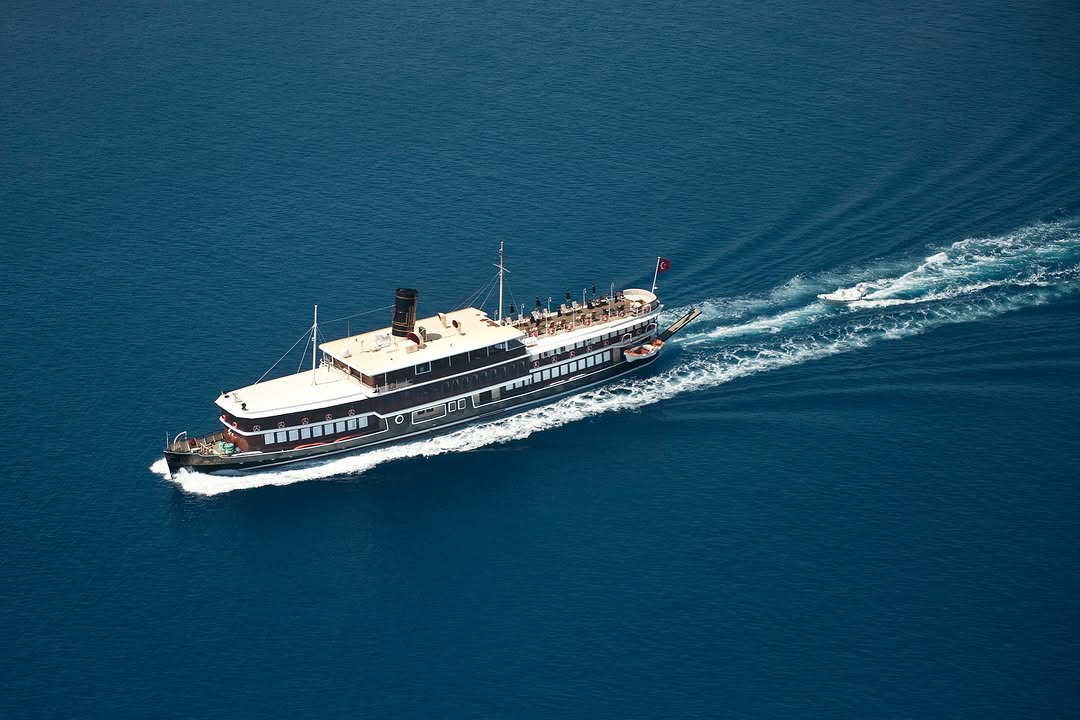 jet set yatinda haftalik keyif 112 bin euro 0 1C5Mw498