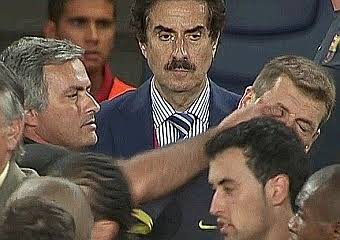 jose mourinhonun okan buruka yonelik hareketi dunya basininda genis yer bulurken gecmisteki tito villanova CzfGudVm