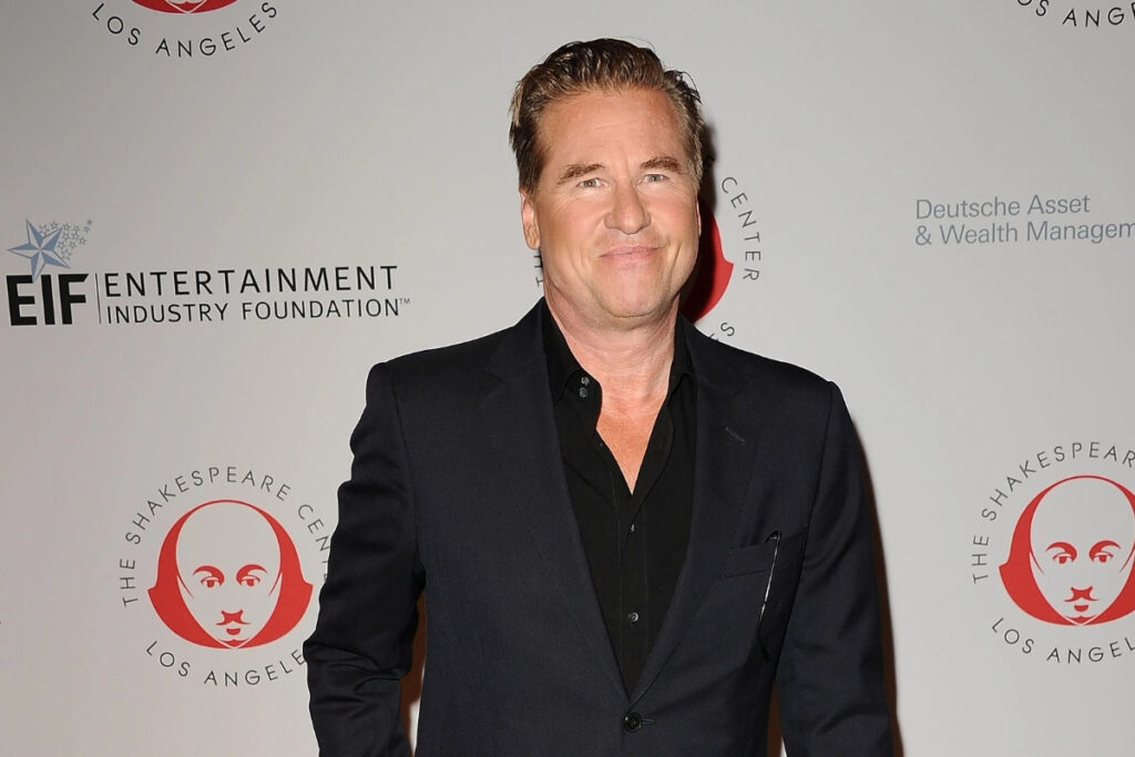 kansere yakalanip sesini kaybeden aktor val kilmer hayatini kaybetti YWU9zshY