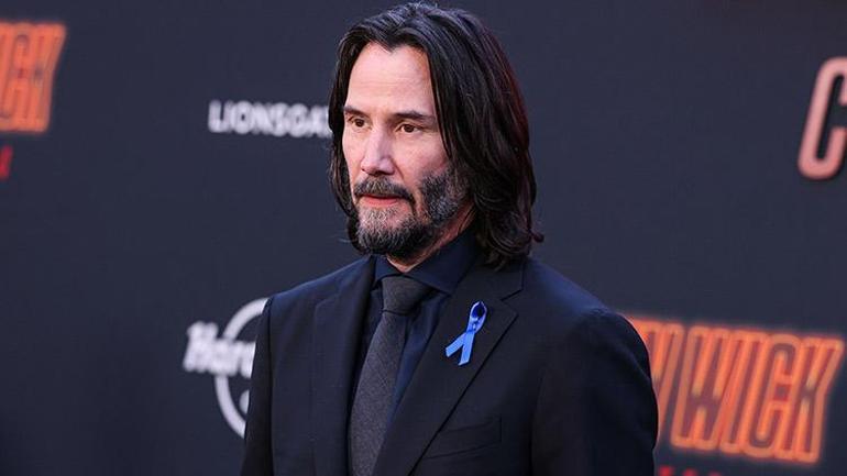 Keanu Reeves'in gözlerinin içi gümüş saçlı sevgiliyle güldü 4 keanu reevesin gozlerinin ici gumus sacli sevgiliyle guldu 3 TLENwV3p