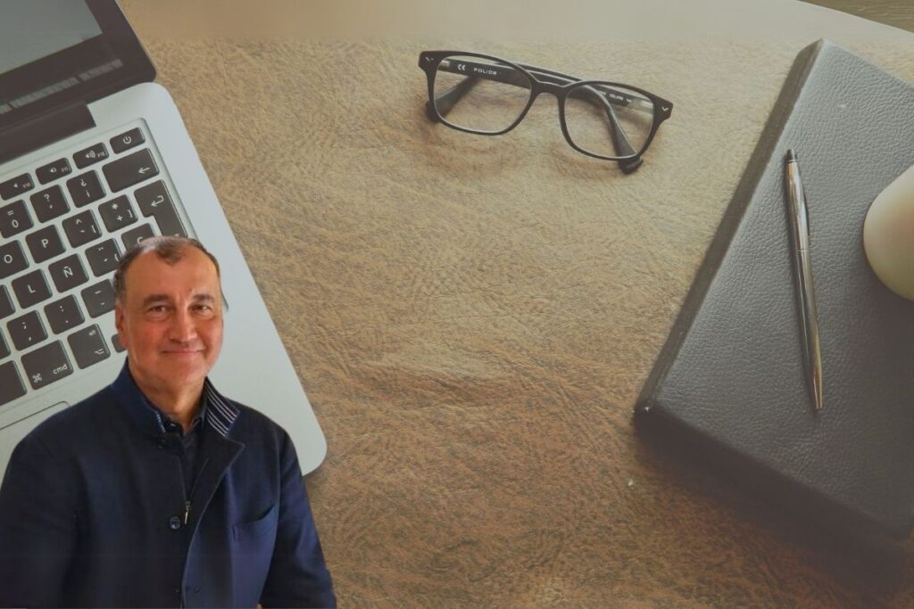 kendi kendisine sordugu sorular nedeniyle sosyal medya lincine ugrayan murat ulker aslinda ne anlatmak K3141ePc