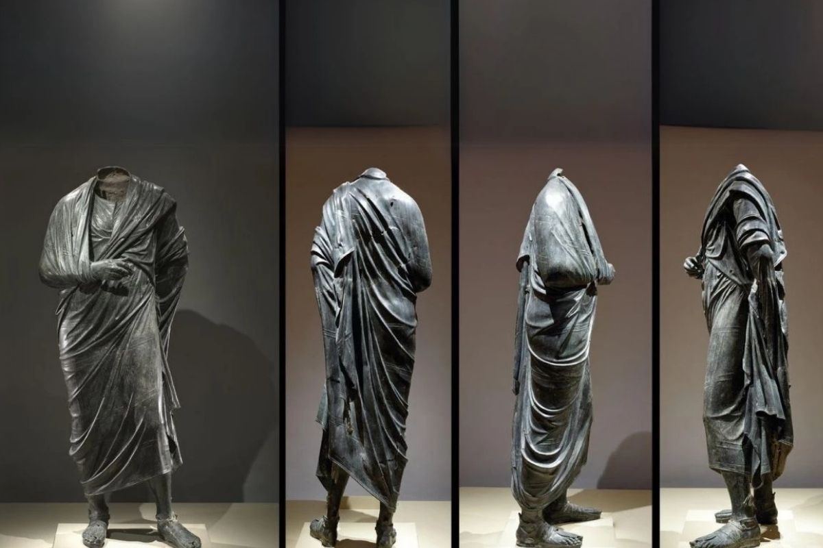 marcus aurelius heykeli resmen turkiyeye iade edildi 1