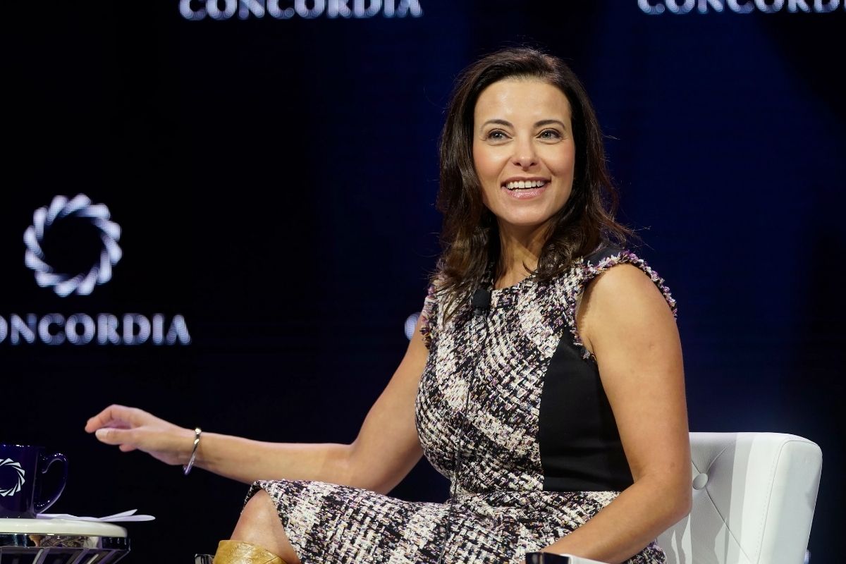 meta eski trump danismani dina powell mccormicki ve stripe ceosu patrick collisoni yonetim kuruluna JfArXeJf