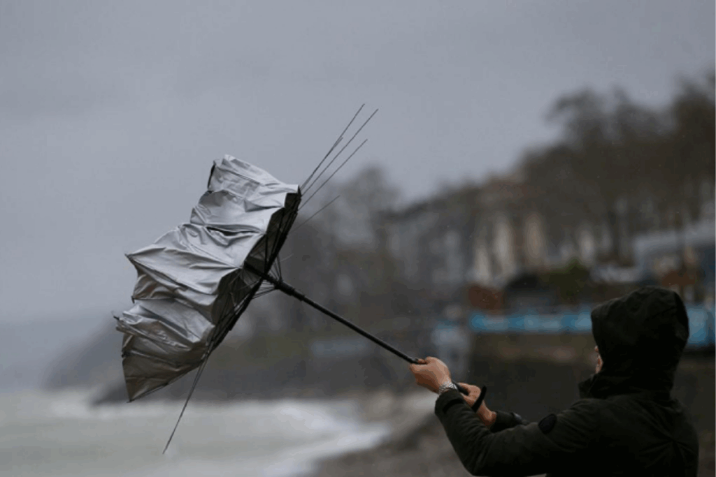 meteorolojiden 11 il icin sari kodlu uyari gok gurultulu saganak kapida miBWUmfE