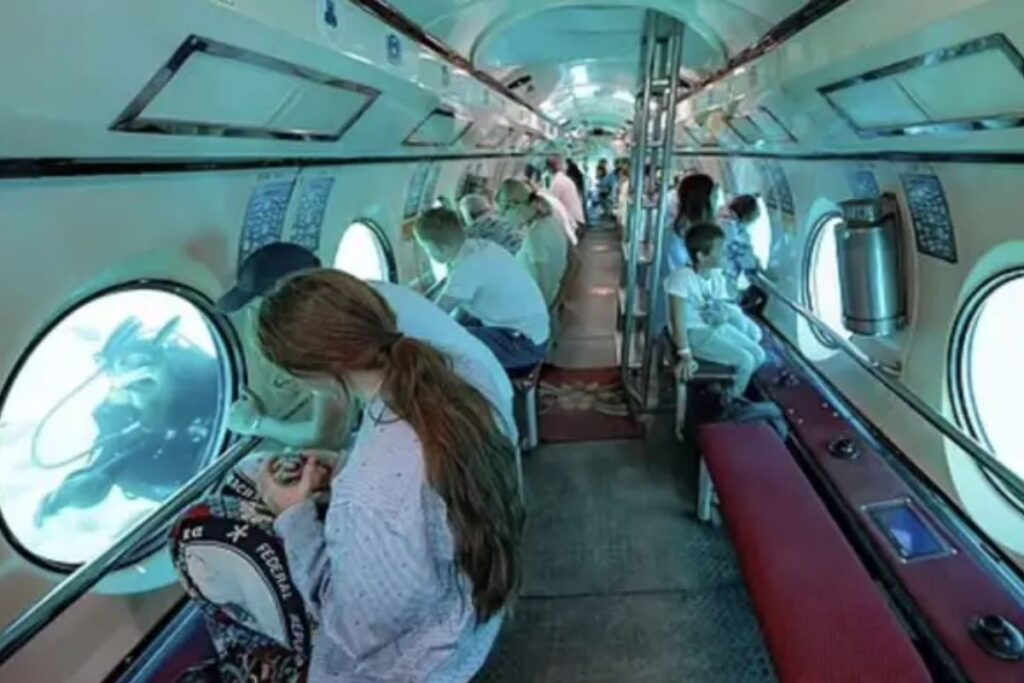 misir aciklarinda turist tasiyan denizalti batti cok sayida olu ve yarali var EAqCYkZ6