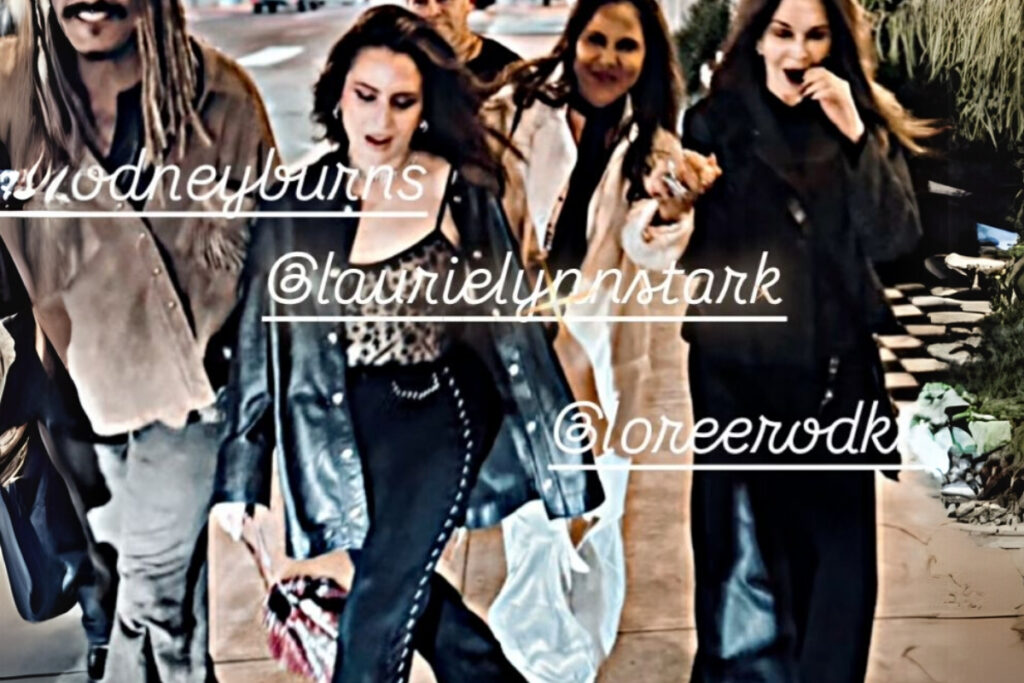 nevbahar koc los angeles sokaklarinda ZJ9B6ahf