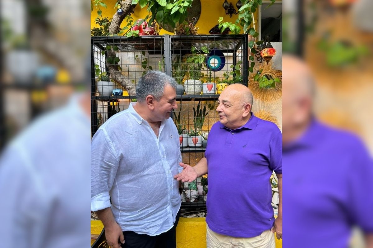 ozgur ozel chplilere boykot edin dedigi skodanin turkiye distributoru ahmet yuceyi taniyor mu GYRCrAcg