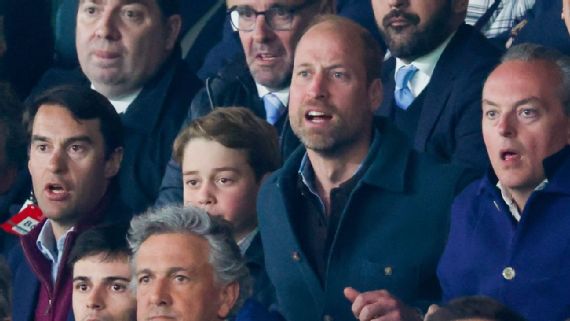 prens williamin yikildigi an destekledigi aston villa sampiyonlar ligi ceyrek final ilk turunda psgye rbmpKAM1