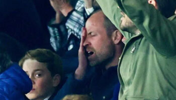 prens williamin yikildigi an destekledigi aston villa sampiyonlar ligi ceyrek final ilk turunda psgye ymVGRIHZ