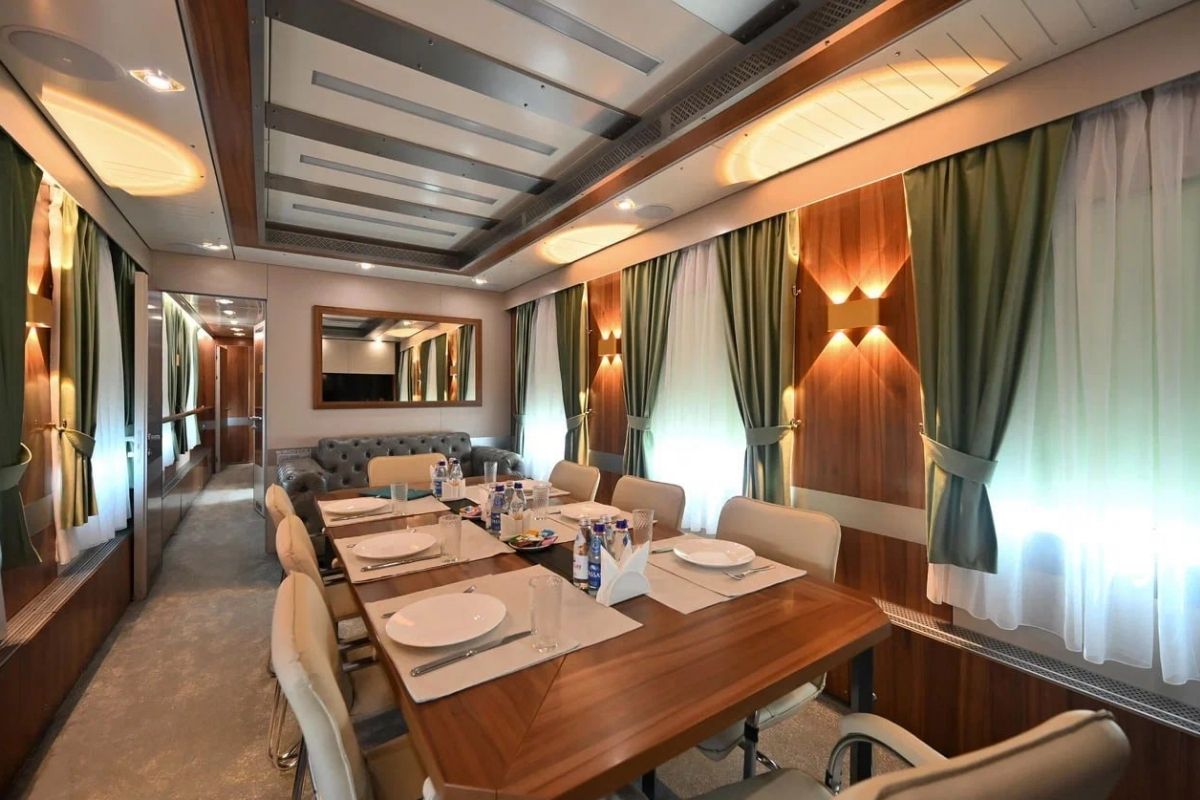 rus patronlar icin 4 bin dolarlik otel konforunda luks tren seyahati 0 wIwO8z6R
