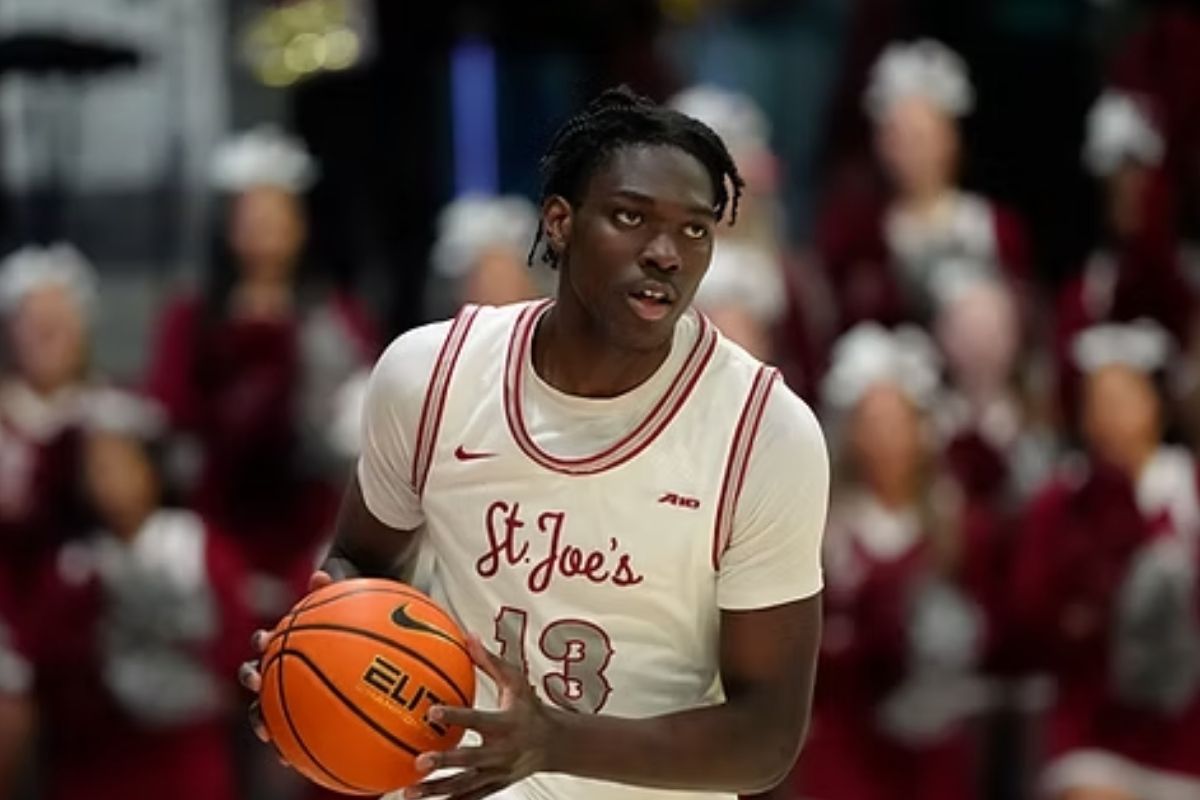 saint josephin yukselen yildizi rasheer fleming 2025 nba draftina katiliyor 0 U6jVnvgm
