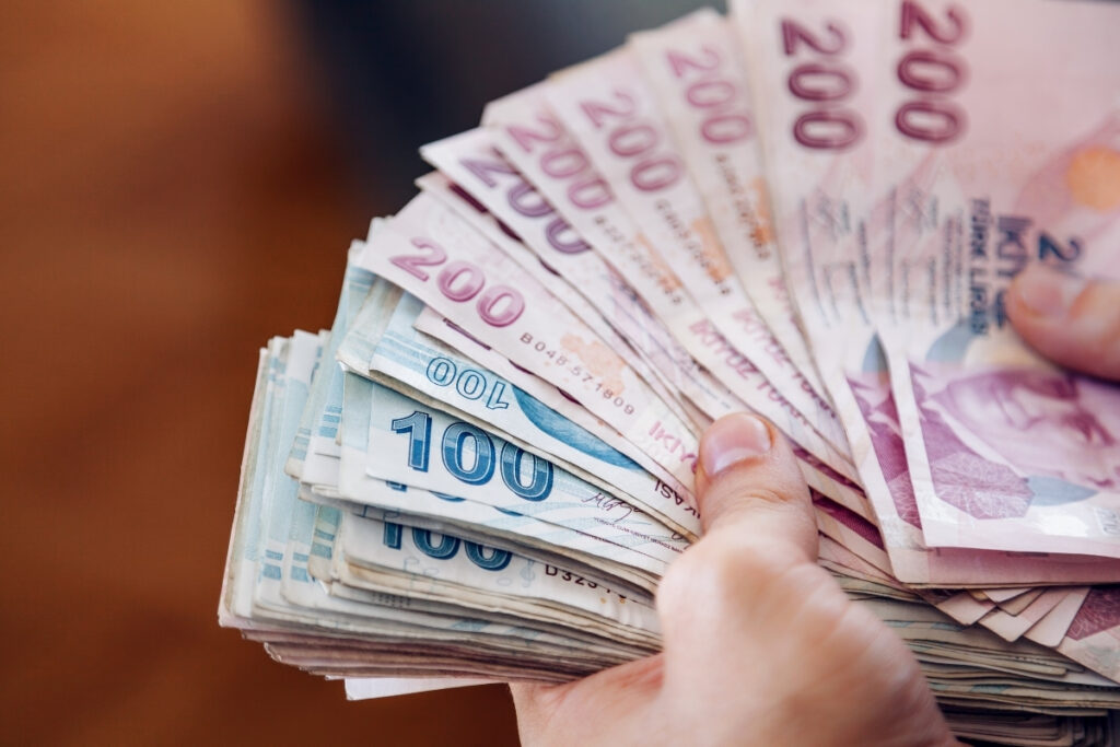 sektorel kredilerde batiklar cogaliyor tarimda yuzde 1197 imalat sanayisinde yuzde 1164 artis GbKgwAJ3