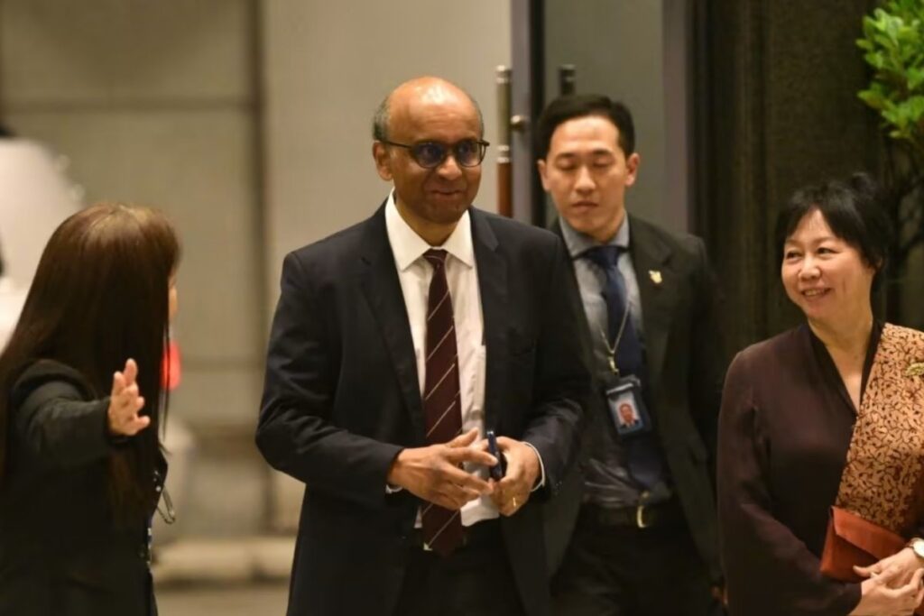 singapur cumhurbaskani parlamentoyu feshederek genel secim surecini baslatti XZv4trnQ