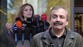 sirri sureyya onder icin zor vaka aciklamasi SGswZK75