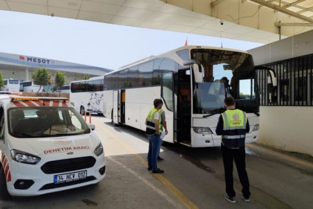 tasima faaliyetinin engellenmesine 250 bin liraya kadar ceza uygulanacak C6TGMwtJ