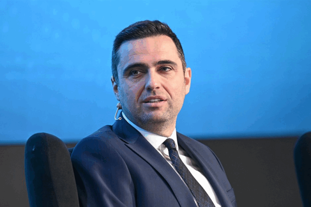 tff baskan vekili ceyhun kazanci besiktas galatasaray derbisine yabanci hakem verilmemesi nedeniyle istifa pQK19grm