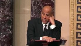 trumpi protesto eden senatorun konusmasi 20 saati gecti FSJdsHqc