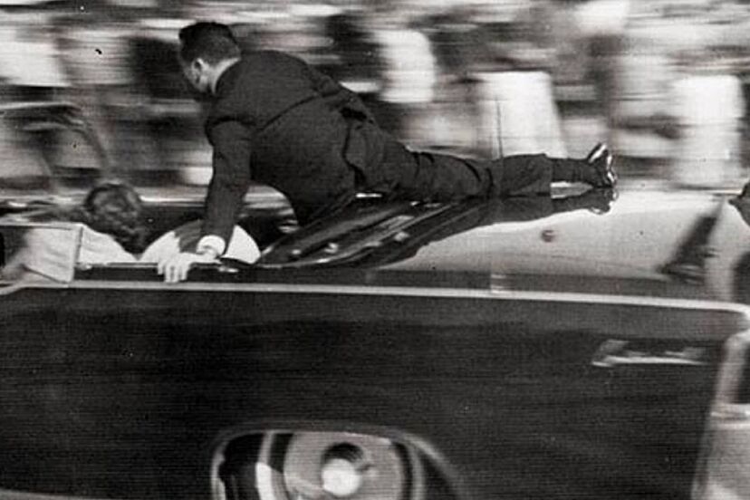 tum gizli belgeleri aciklanan kennedy suikastinin en yakin tanigi gizli ajan clint hill 93 MLgDzs7P