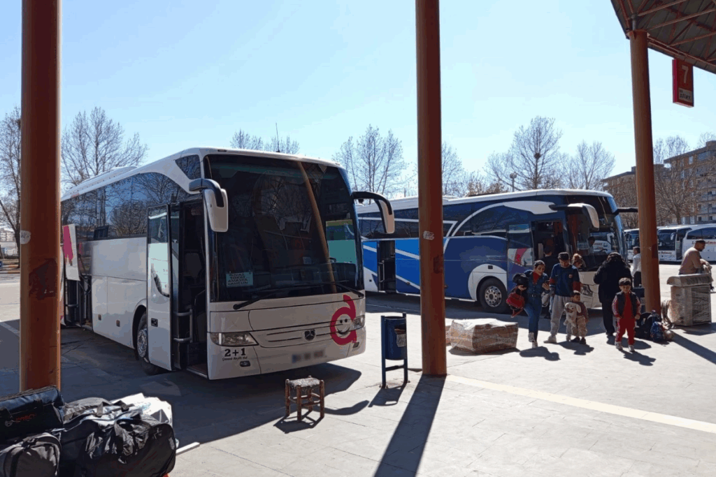 ulastirma ve altyapi bakani abdulkadir uraloglu acikladi bayramda beklenen yogunluga karsi sehirlerarasi otobus firmalari Jm7qj4Es