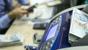 yuksek enflasyon ve faiz ortaminda kobi kredilerinde takipteki alacaklar 2 yilin zirvesine cikti YZE3btQf