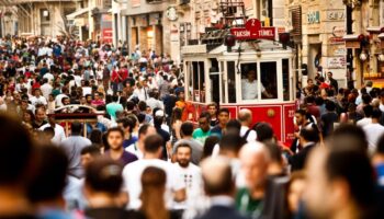 27 milyon kisi iller arasi goc etti istanbulun cifte birinciligi 2sfvcaC7