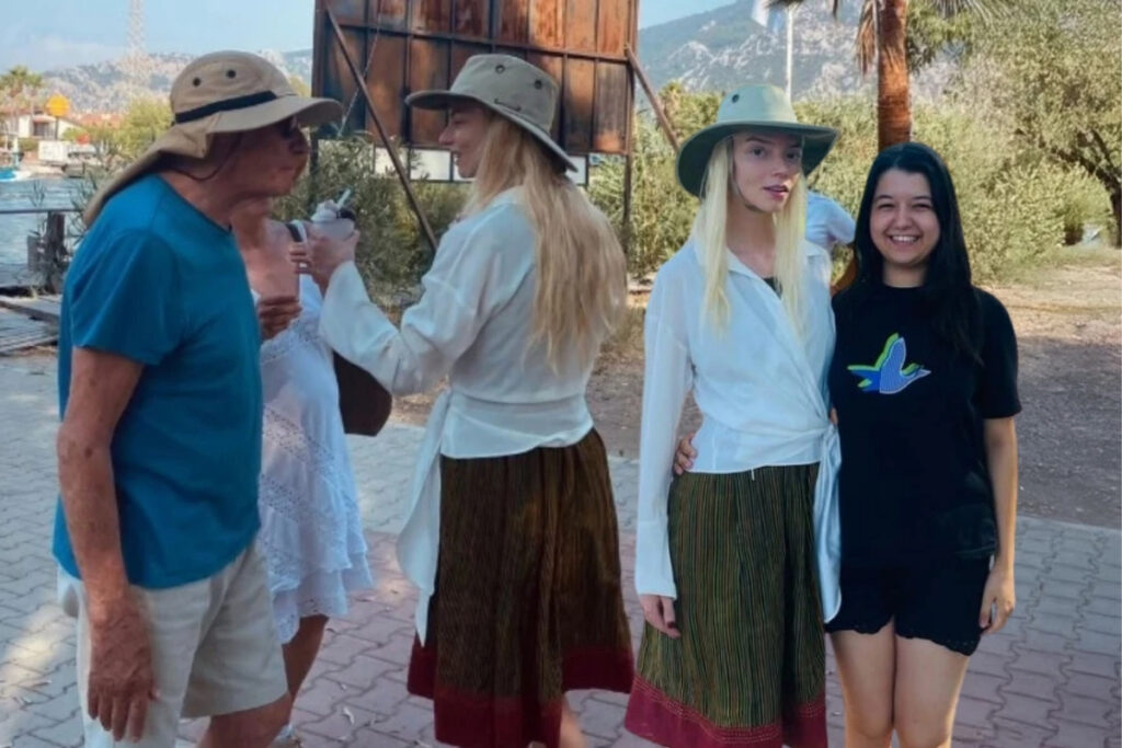 abdli unlu oyuncu anya taylor joyun turkiye tatili ortancada devam ediyor LuFhbVfv
