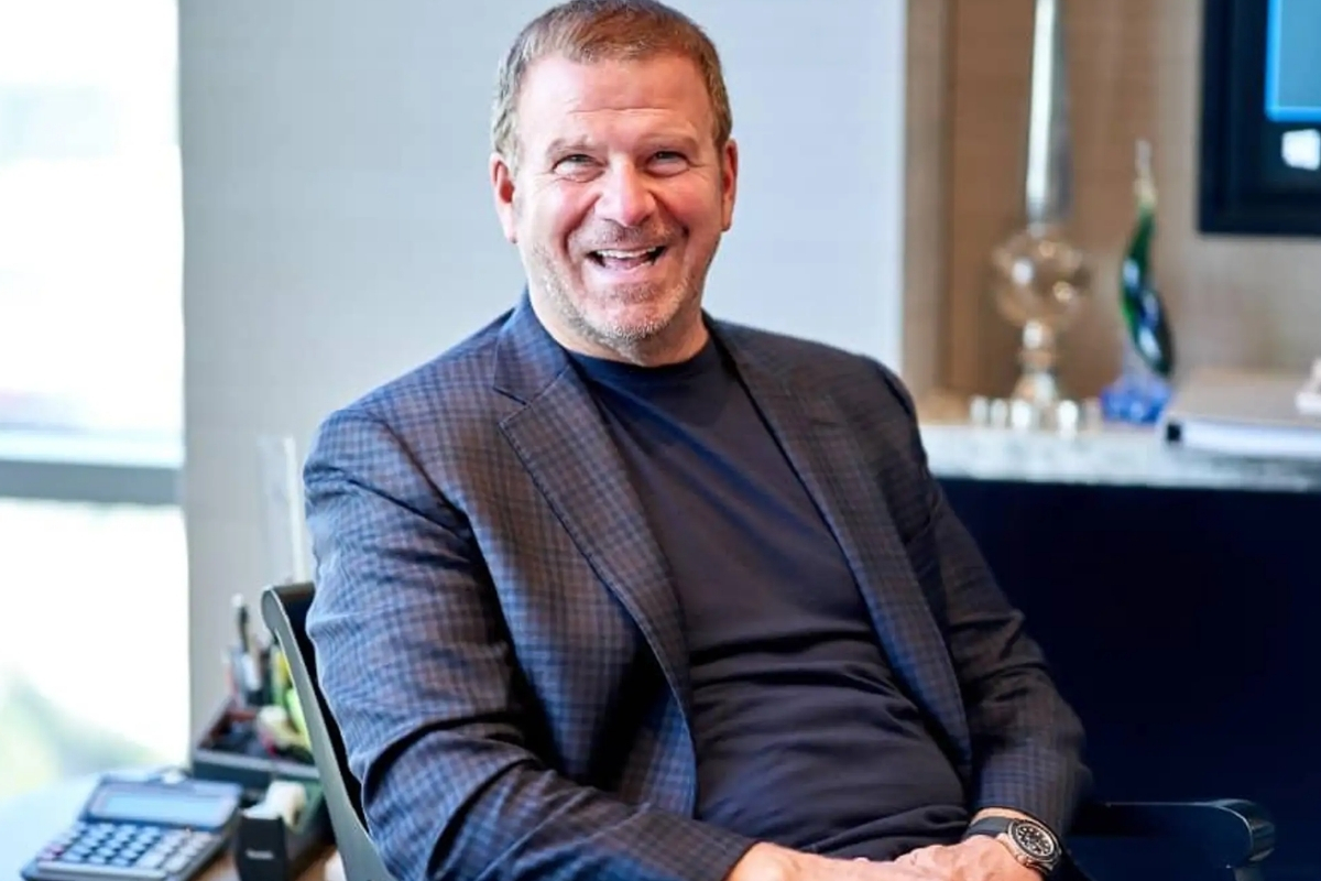 abdnin roma buyukelcisi teksasli milyarder tilman fertitta yatta kalip helikopter ile ise gidiyor 1 D16B8NQu