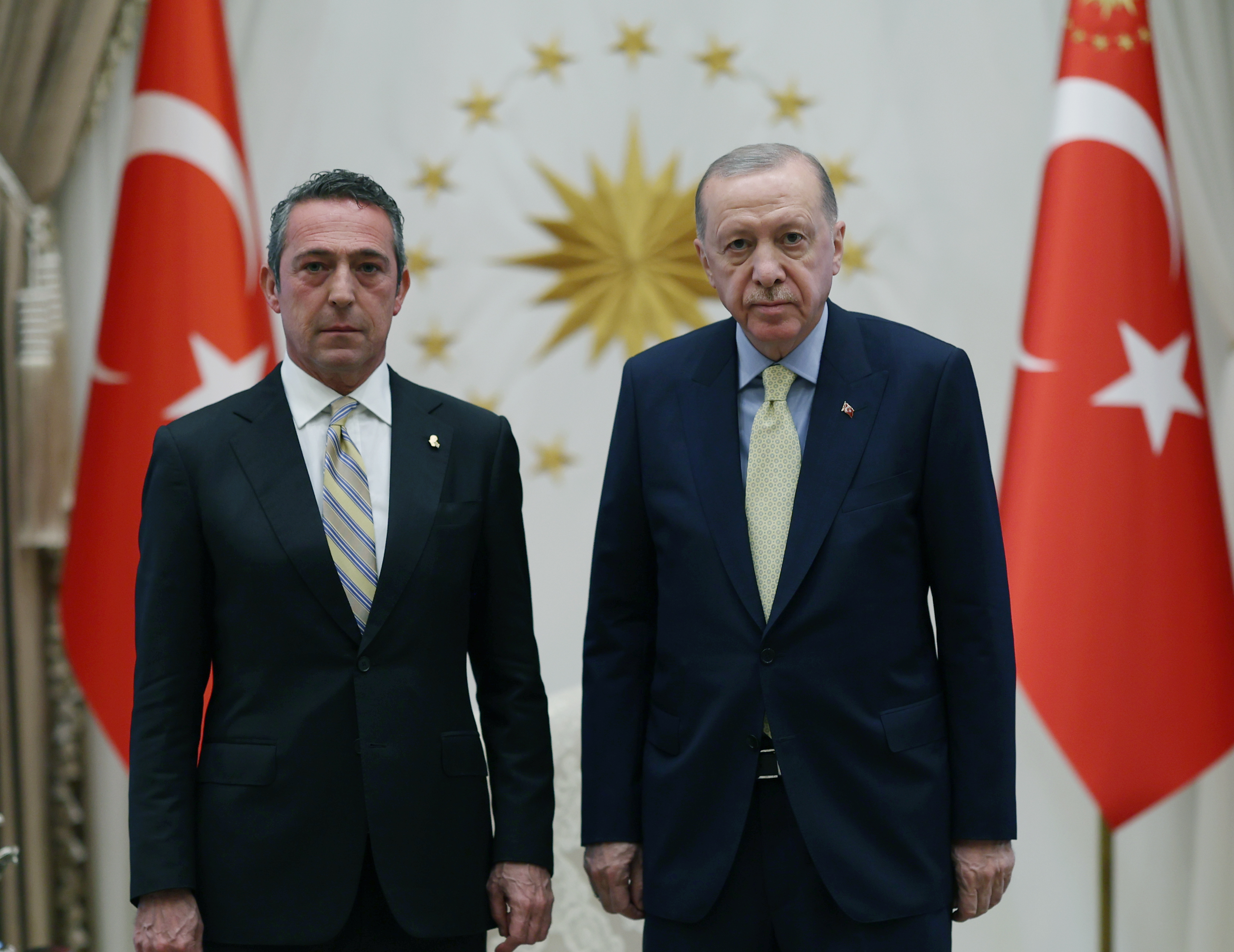 ali koc emine erdogana fenerbahce formasi hediye etti 1 vpAihSzh