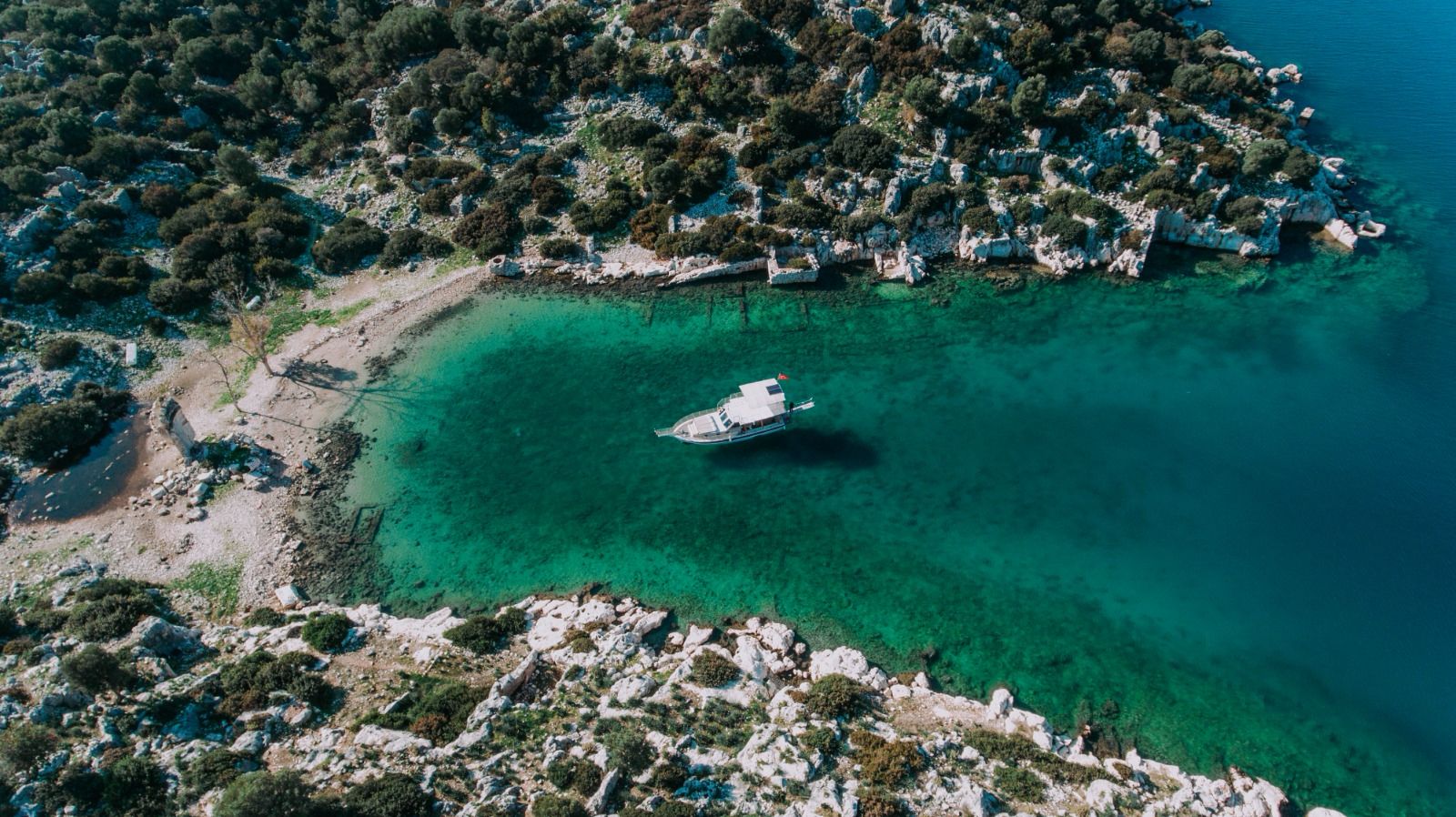 antalya bir gunde 104359 yabanci ziyaretciyle tum zamanlarin rekorunu kirdi 0