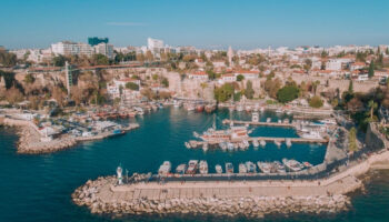antalyada bir gunde tarihin ziyaretci rekoru kirildi 100 bin yabanci ziyaretci slP5mLes