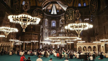 ayasofya i kebir camii ibadete acildigi 24 temmuz 2020den bu yana 40 milyon kisiyi agirladi ASYf3AcO