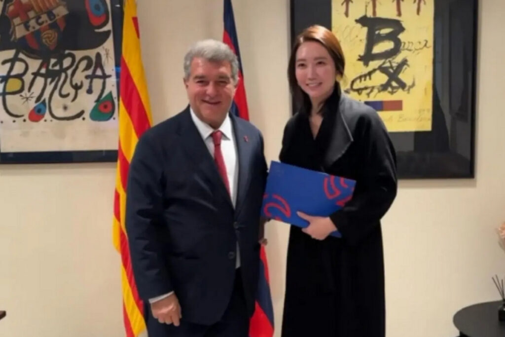 barcelonadan japonya macina iptal karari dolandiricilik suphesi krize yol acti 5D7MCDBL
