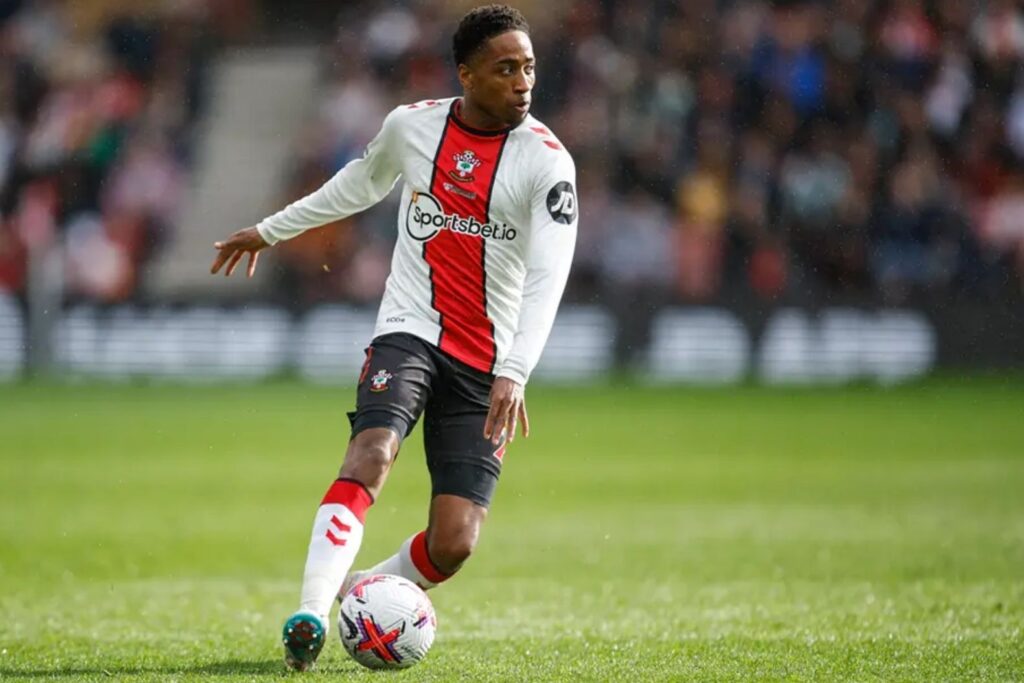 besiktas ingiliz sag bek kyle walker peters ile anlasti Ng2jQ6aJ