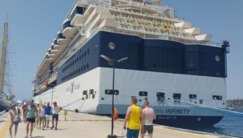 bodrum limanina iki dev yolcu gemisi geldi ceXRZLdZ