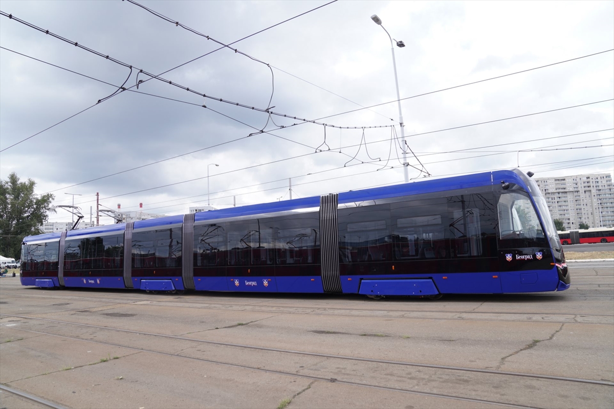 bozankaya sirbistandaki tramvay projesinde 3 araci teslim etti 2 MeIVOKIk