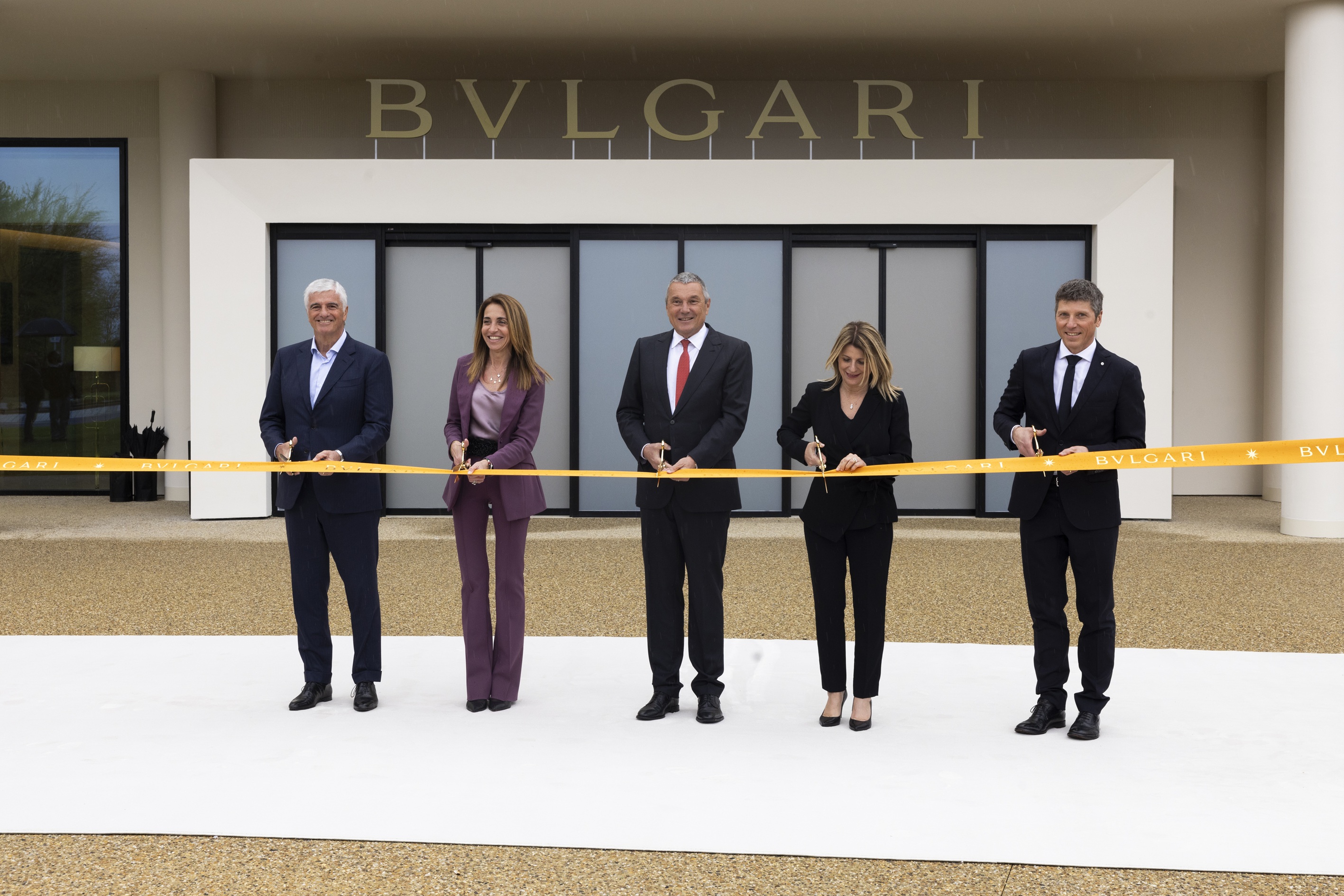 bulgari dunyanin en buyuk mucevher uretim tesisini italyanin valenza bolgesinde acti 0 RvwyRNR8