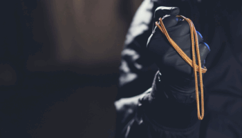 californiada duvari delinerek girilen magazadan en az 10 milyon dolarlik taki calindi zyJXg4CW