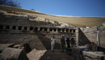 canakkale ayvacikta assos antik kentinde 3 bin 500 yillik 110 metre uzunlugunda helenistik donem wdLKHGRT